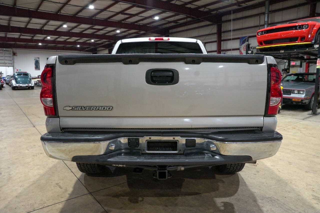 Used 2006 Chevrolet Silverado 1500 LT w/ Onstar Plus Package AWD/4WD image 7