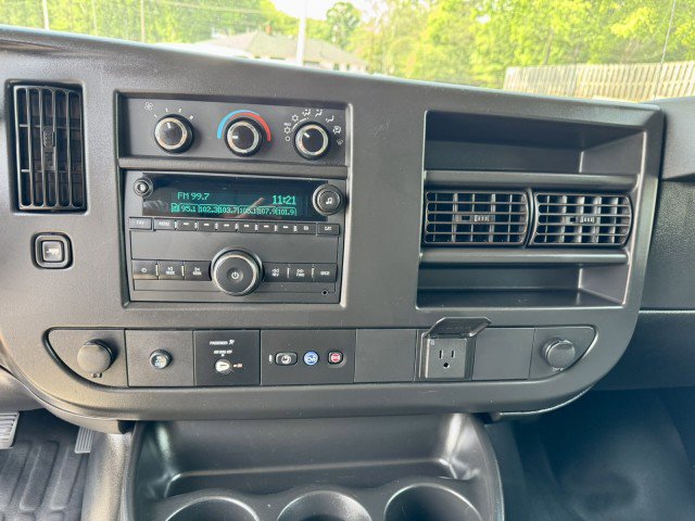 Used 2020 Chevrolet Express 2500 w/ Driver Convenience Package image 20