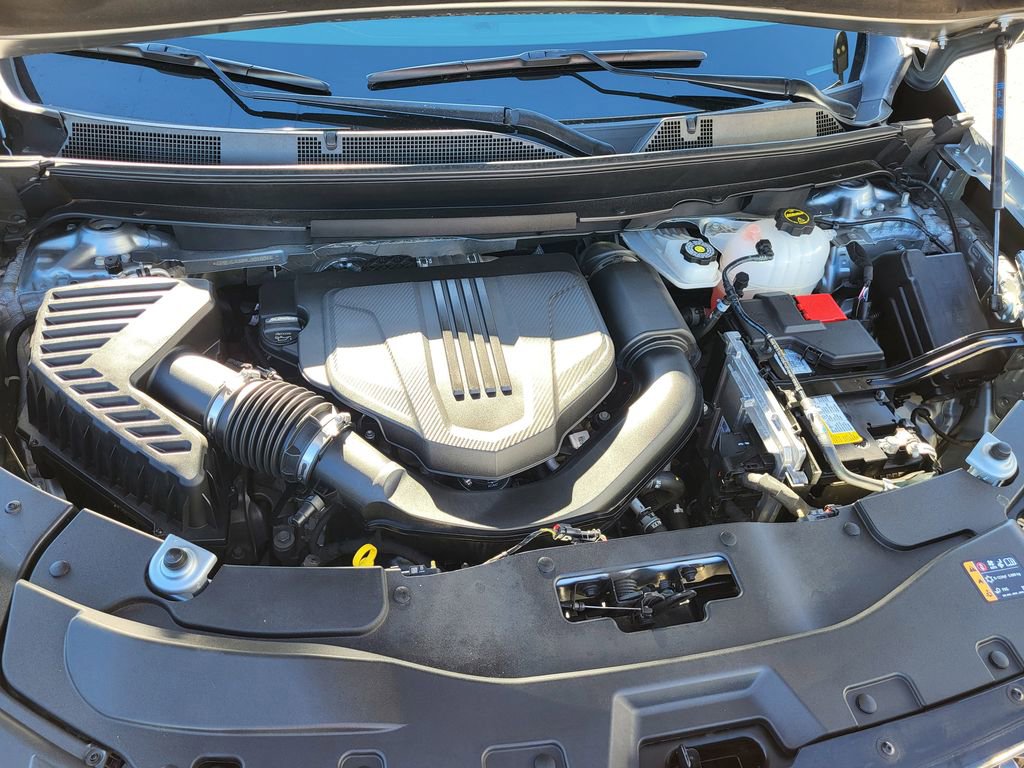 Used 2024 Chevrolet Traverse RS image 23