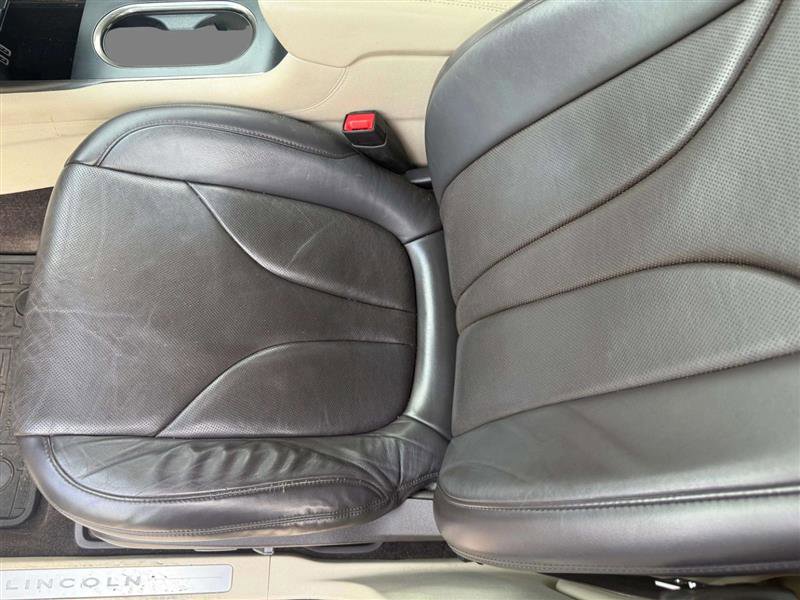 Used 2016 Lincoln MKC Reserve w/ Lincoln MKC Climate Package image 30