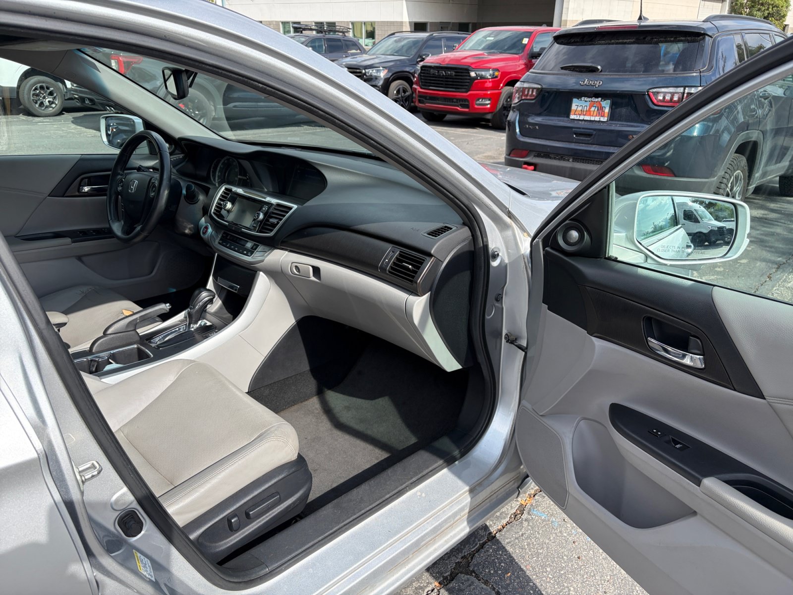 Used 2014 Honda Accord EX-L image 27