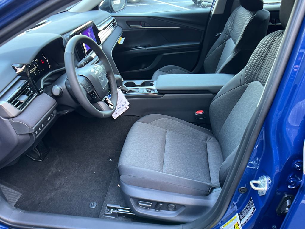 New 2026 Toyota Camry LE w/ Convenience Package image 9