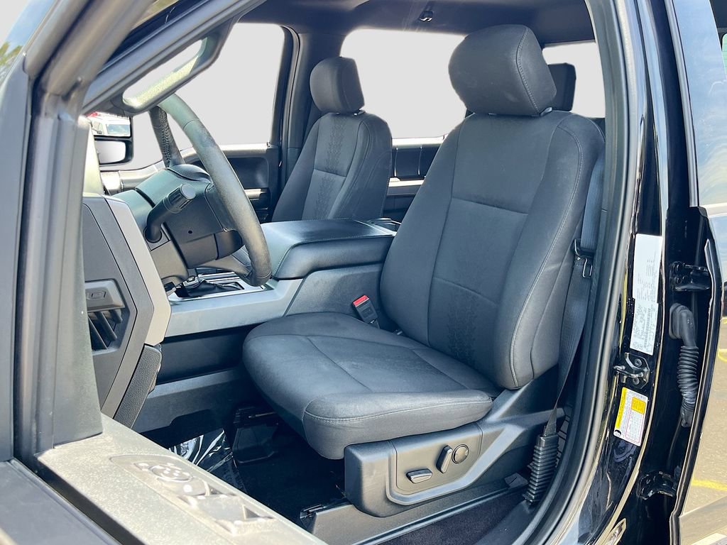 Used 2019 Ford F150 XLT w/ Equipment Group 302A Luxury AWD/4WD image 21