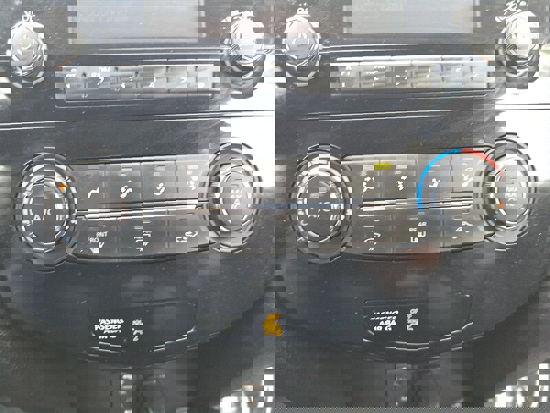 Used 2015 Nissan Rogue S image 24