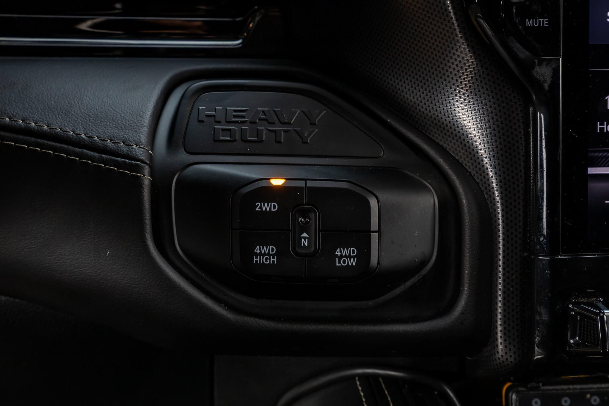 Used 2025 RAM 3500 Limited AWD/4WD image 24