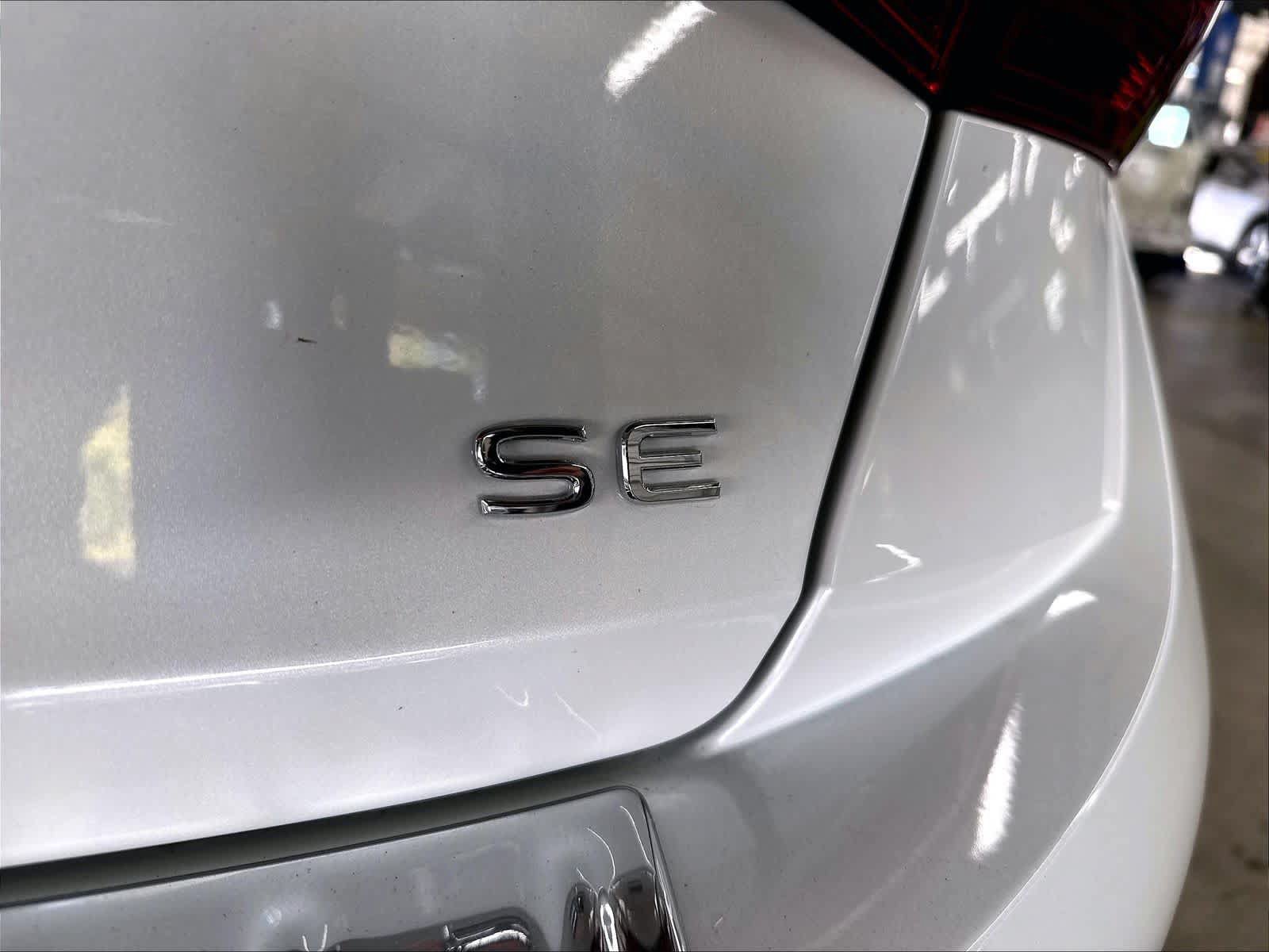 New 2027 Volkswagen Jetta SE FWD image 9