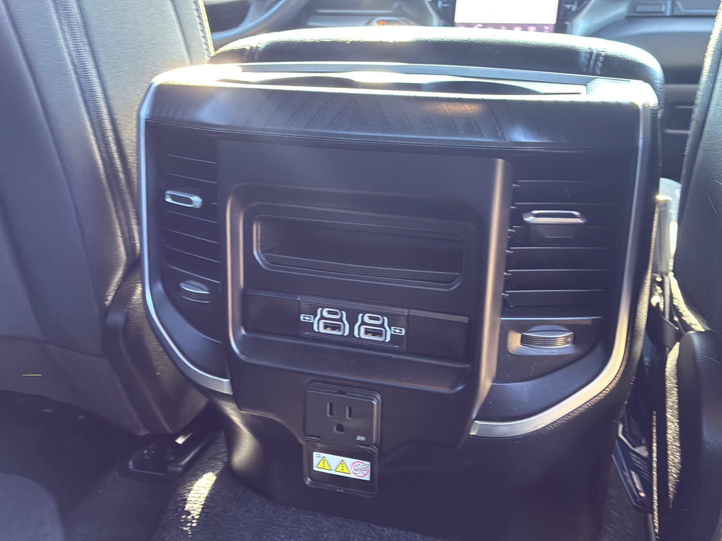 Used 2025 RAM 1500 Big Horn AWD/4WD image 22