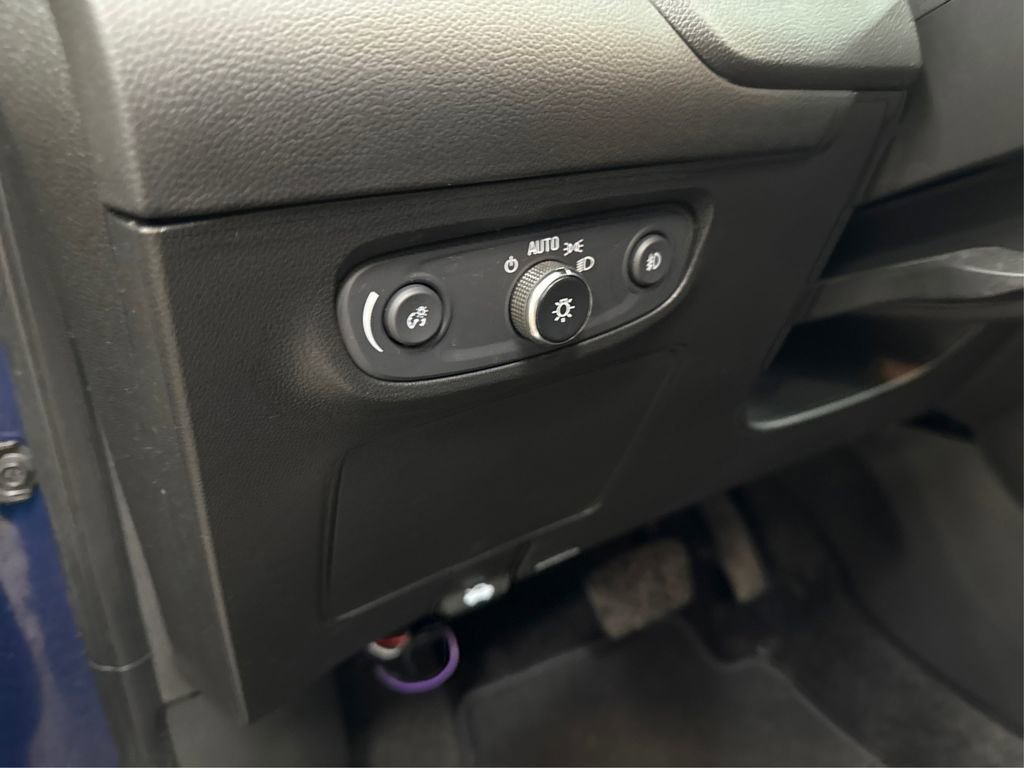 Used 2023 Buick Encore GX Preferred w/ Cold Weather Comfort Package image 33