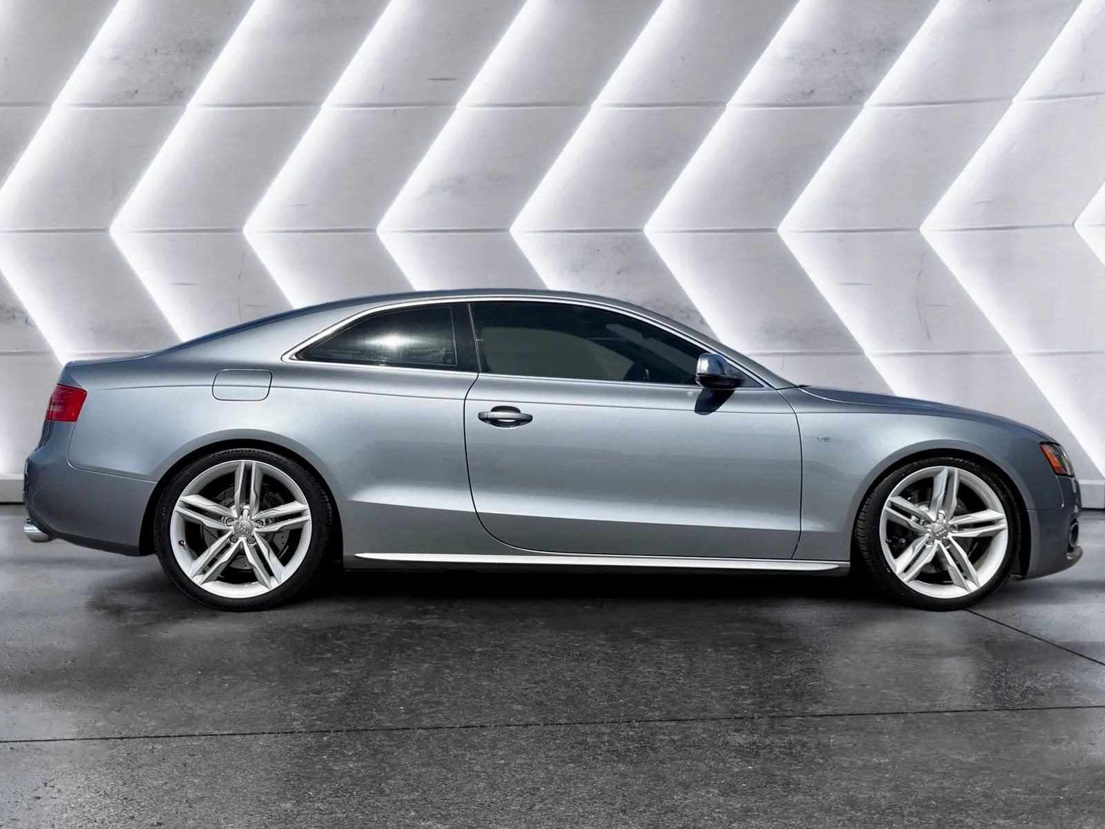 Used 2010 Audi S5 Premium Plus image 4