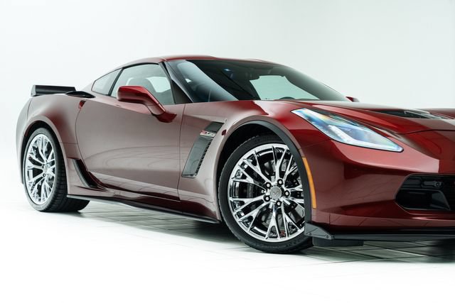 Used 2016 Chevrolet Corvette Z06 w/ 2LZ Preferred Equipment Group RWD image 3