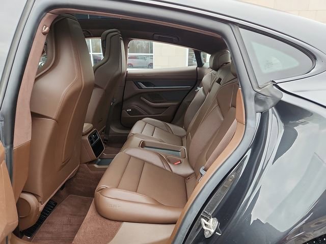 Used 2022 Porsche Taycan Turbo S image 10