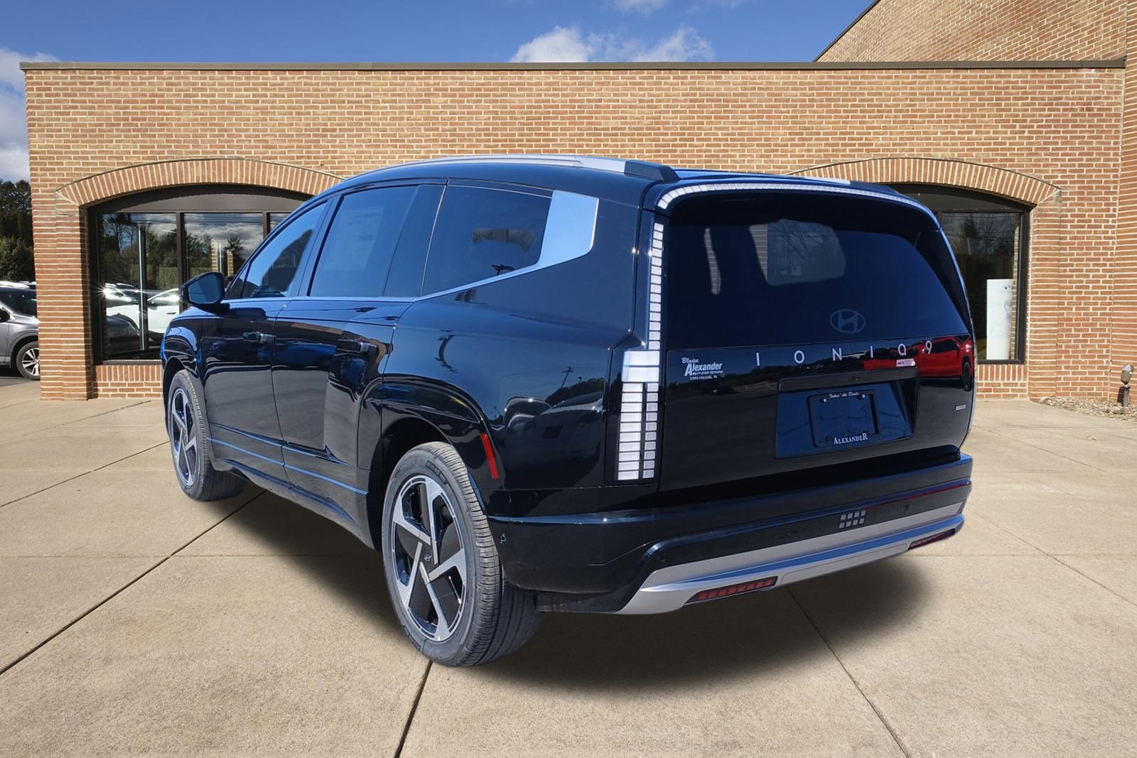 New 2026 Hyundai Ioniq 9 Limited image 6