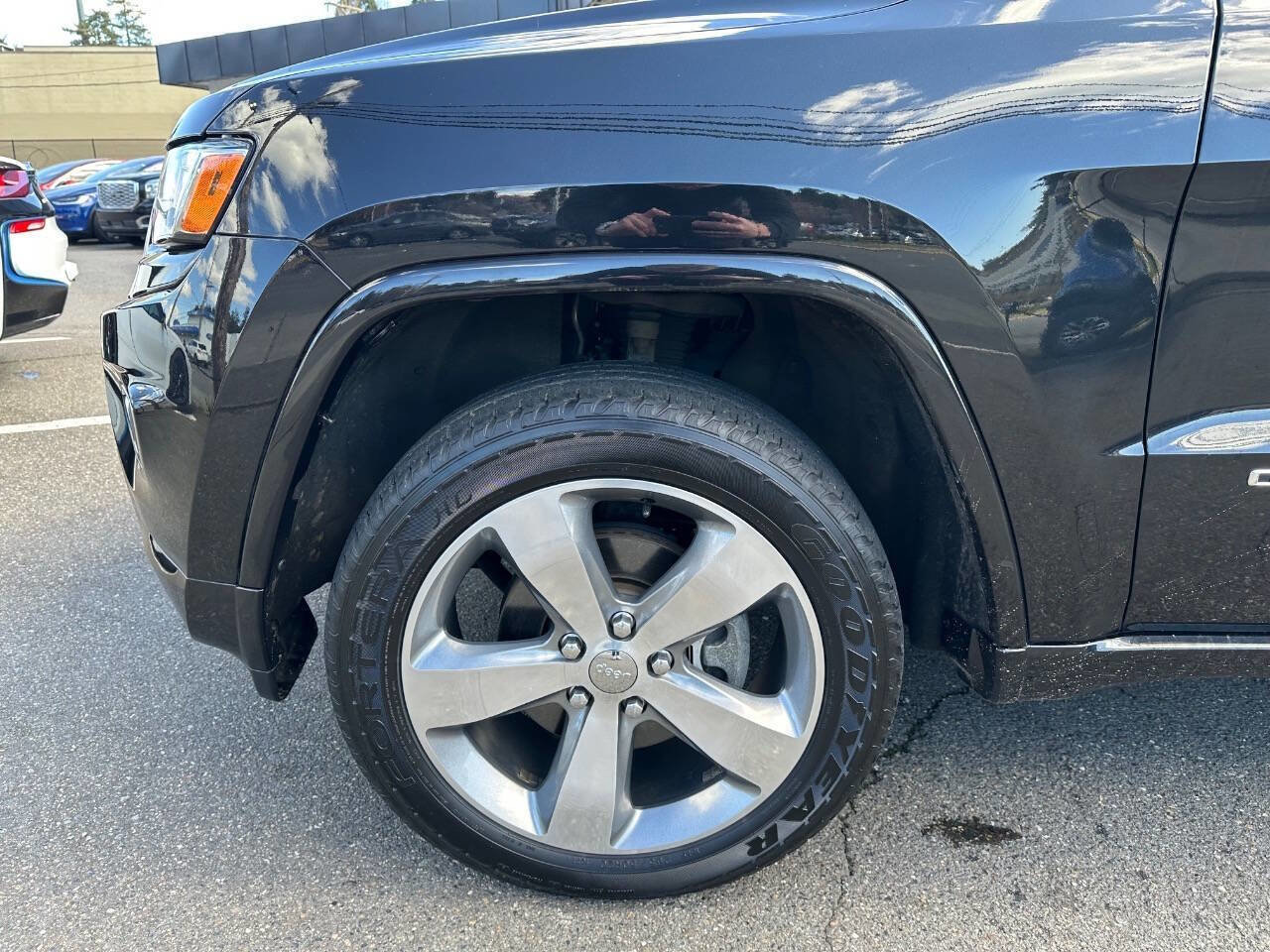 Used 2014 Jeep Grand Cherokee Overland image 13