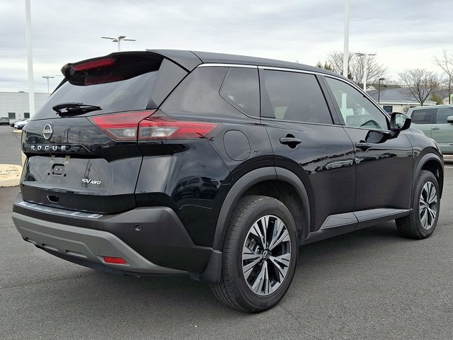 Used 2023 Nissan Rogue SV image 6
