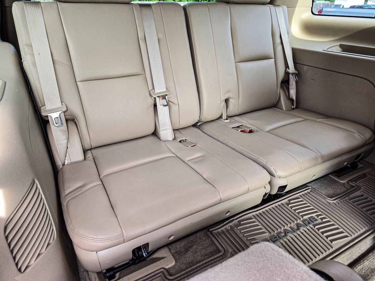 Used 2014 Cadillac Escalade Luxury AWD/4WD image 38