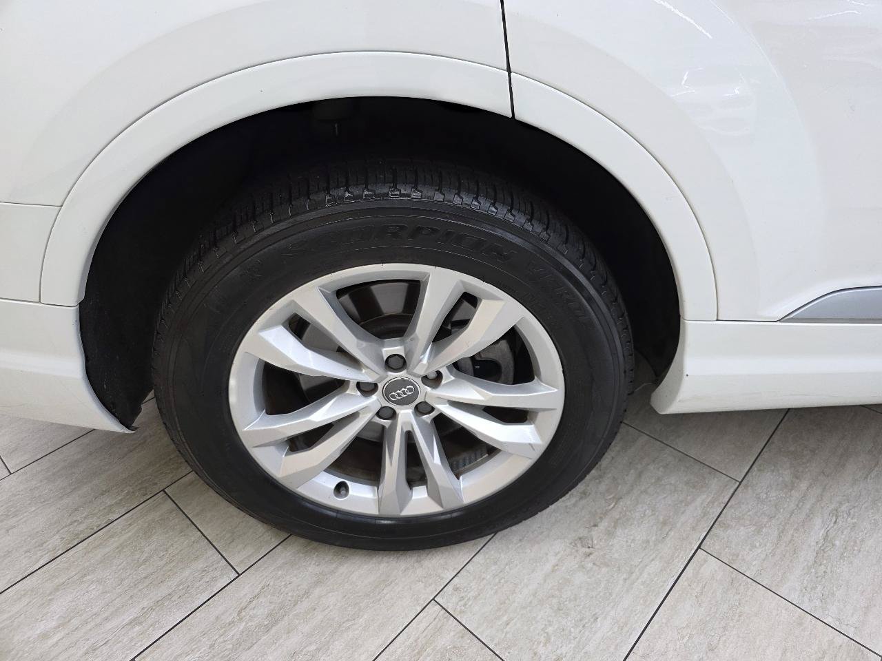 Used 2017 Audi Q7 3.0T Premium AWD/4WD image 42
