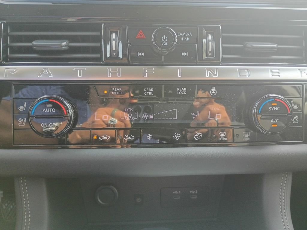 New 2026 Nissan Pathfinder Platinum image 19