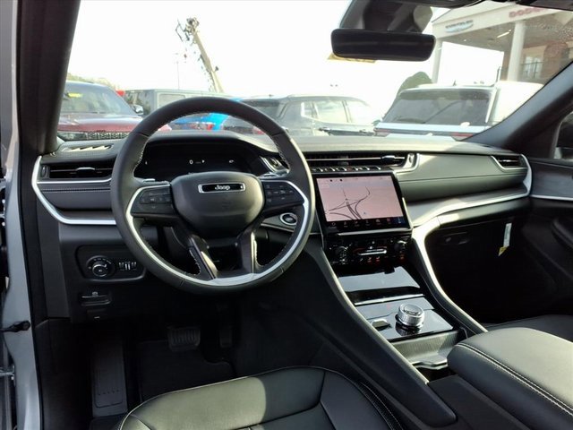 New 2025 Jeep Grand Cherokee L Limited w/ MOPAR Finishing Package image 12