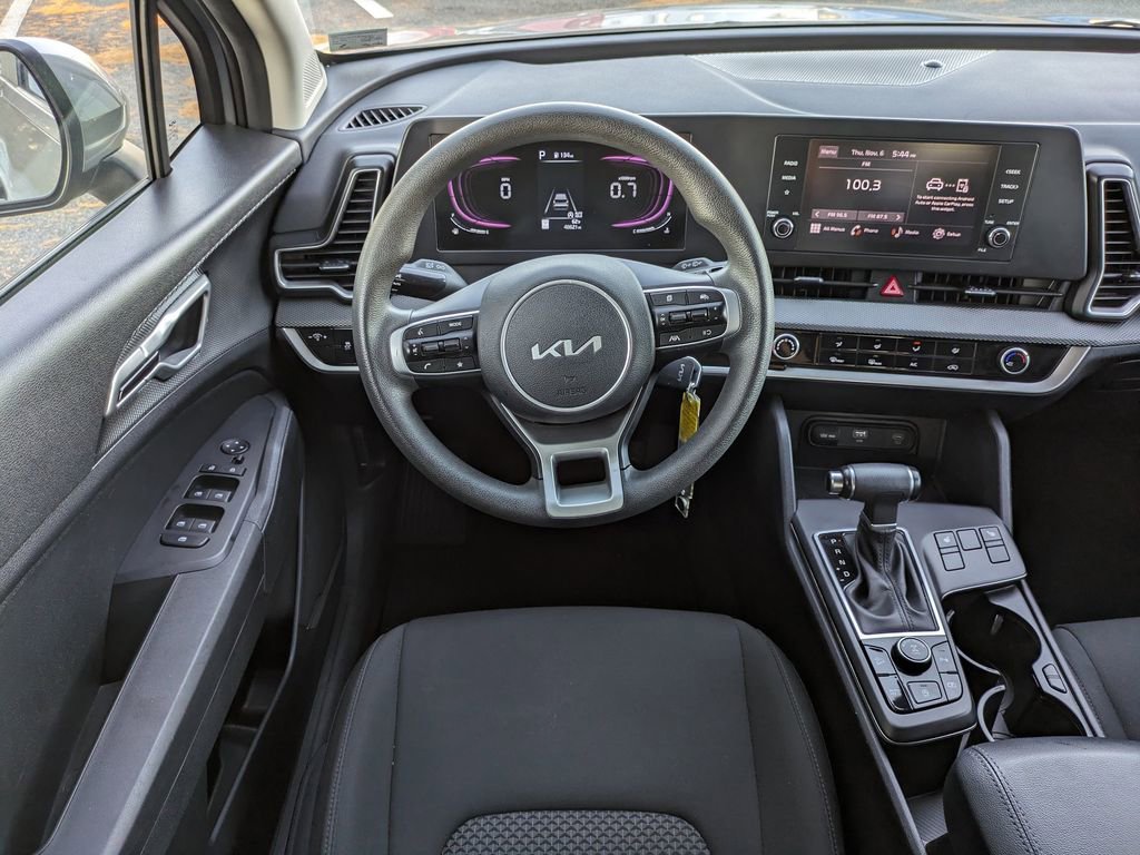 Used 2024 Kia Sportage LX image 16