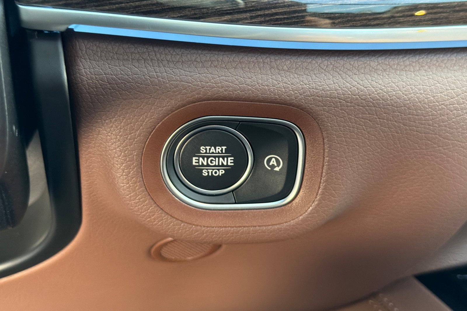 Used 2026 Mercedes-Benz GLS 450 4MATIC image 23