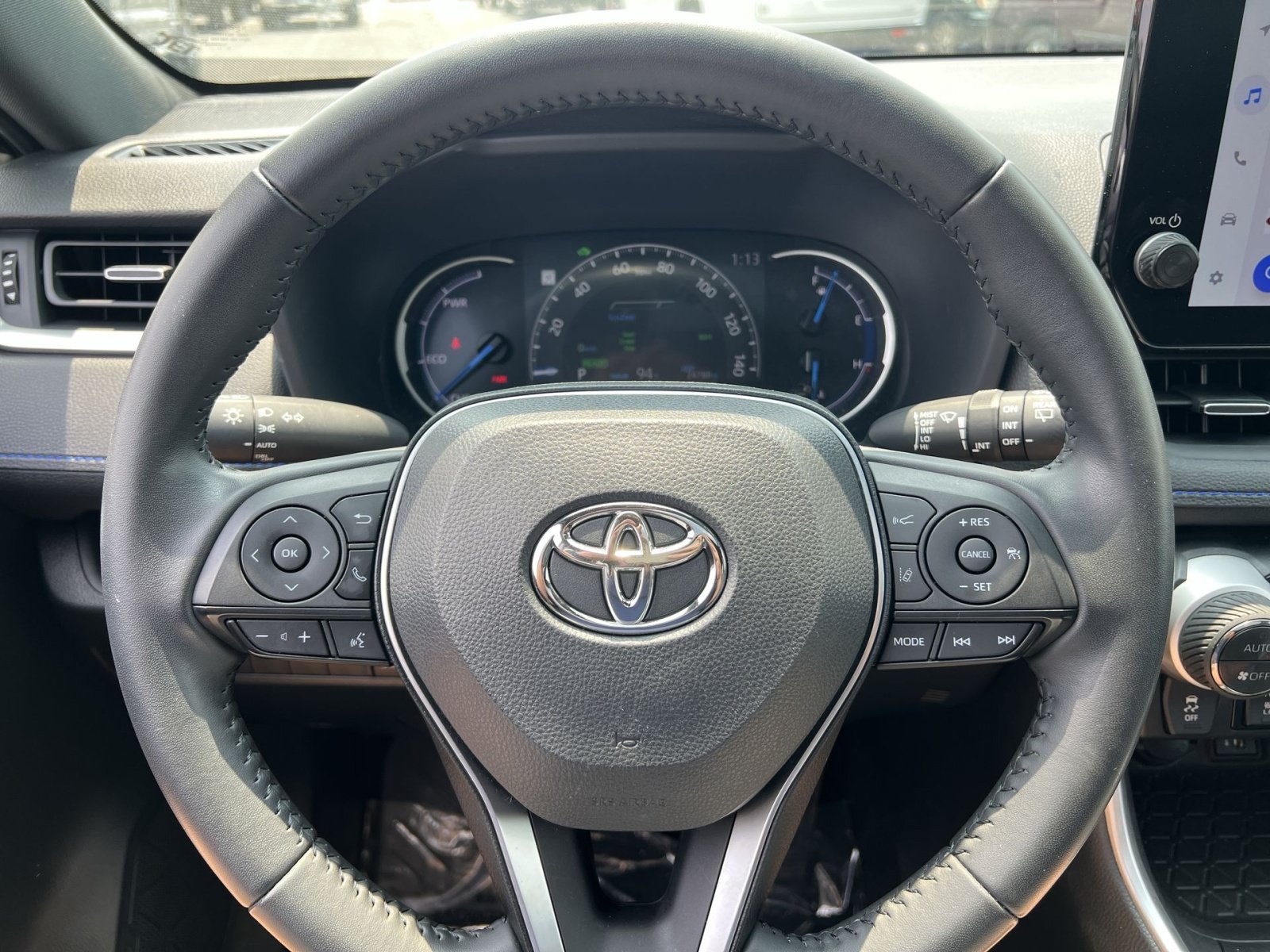Used 2023 Toyota RAV4 XSE AWD/4WD image 16