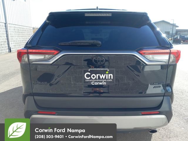 Used 2022 Toyota RAV4 Limited image 4