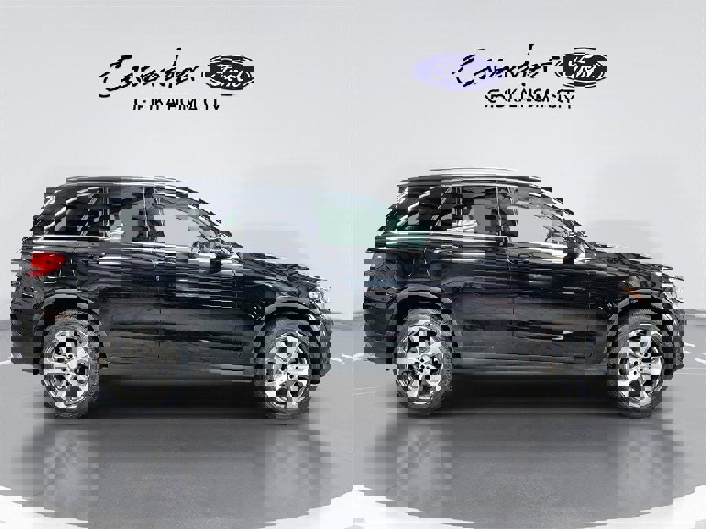 Used 2017 Mercedes-Benz GLC 300 4MATIC image 9