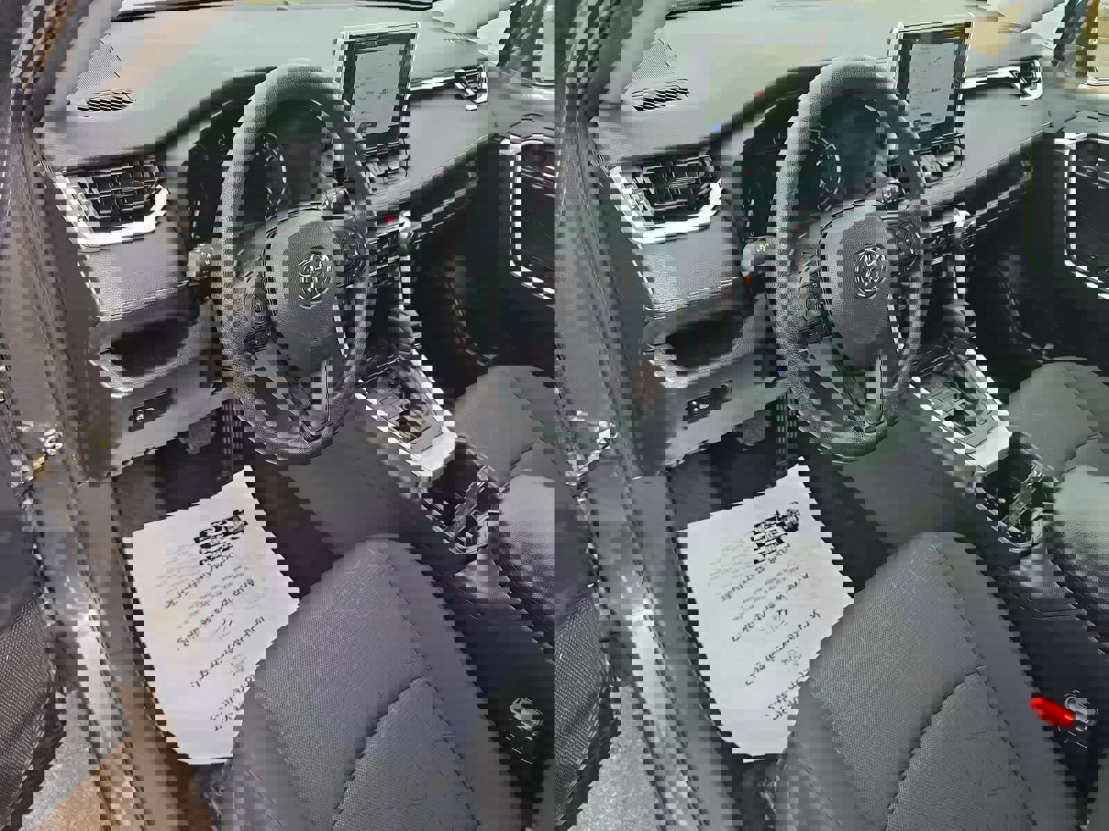 Used 2025 Toyota RAV4 XLE image 16