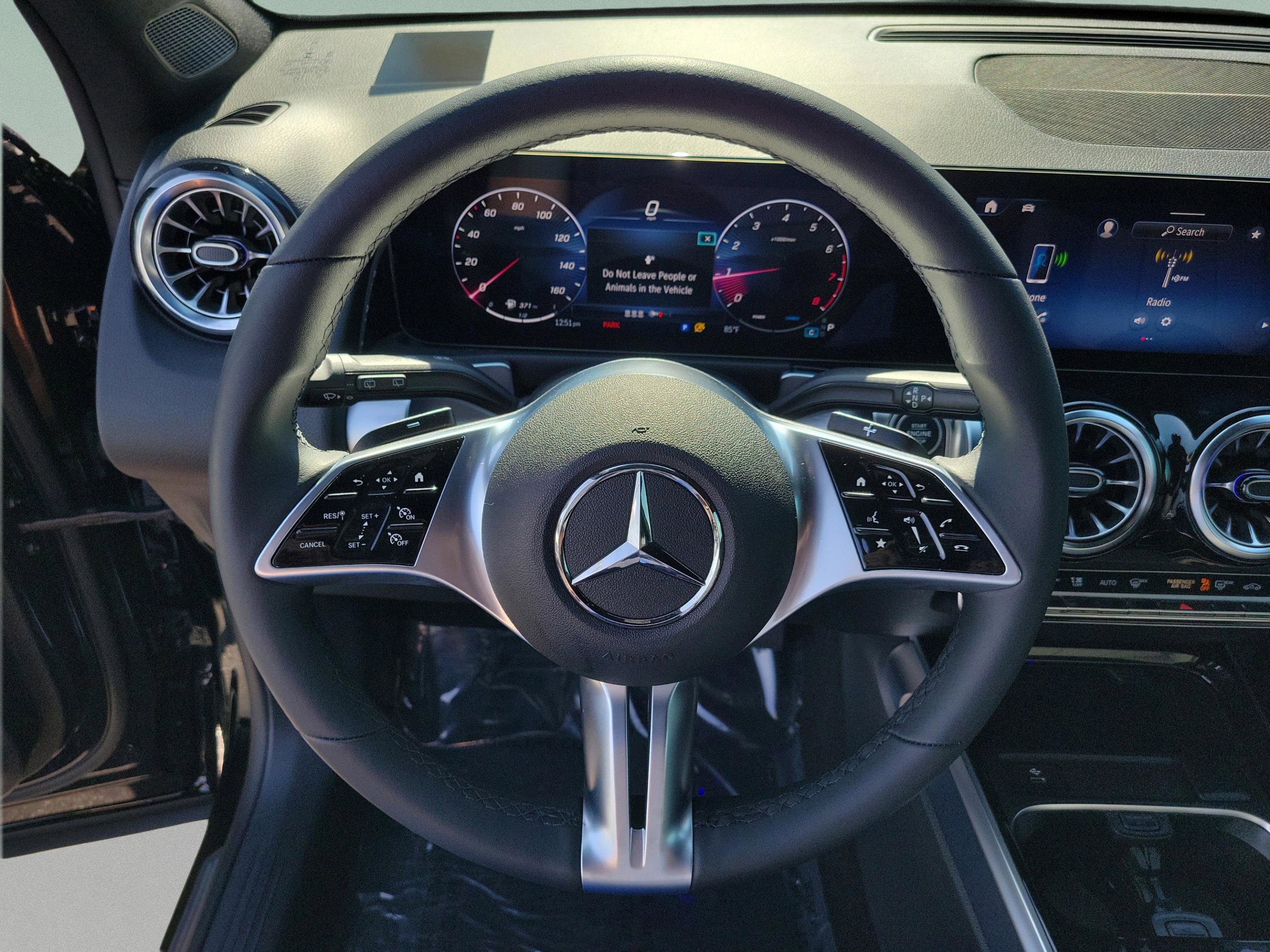 Certified 2025 Mercedes-Benz GLB 250 image 21