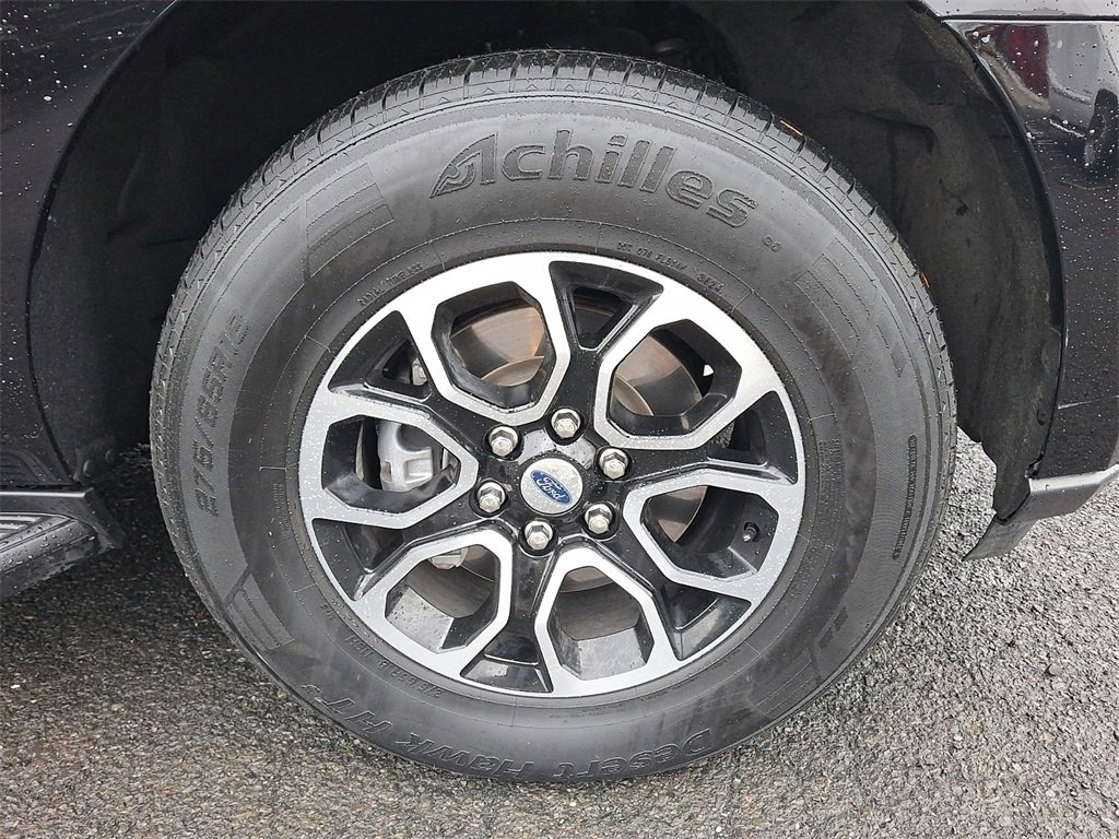 Used 2024 Ford Expedition Max XLT image 8