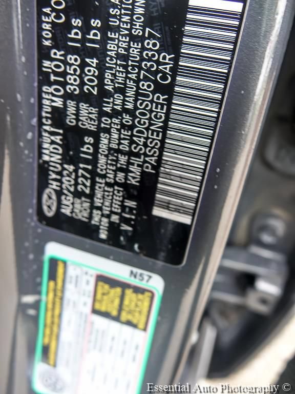 Used 2025 Hyundai Elantra SEL FWD image 30