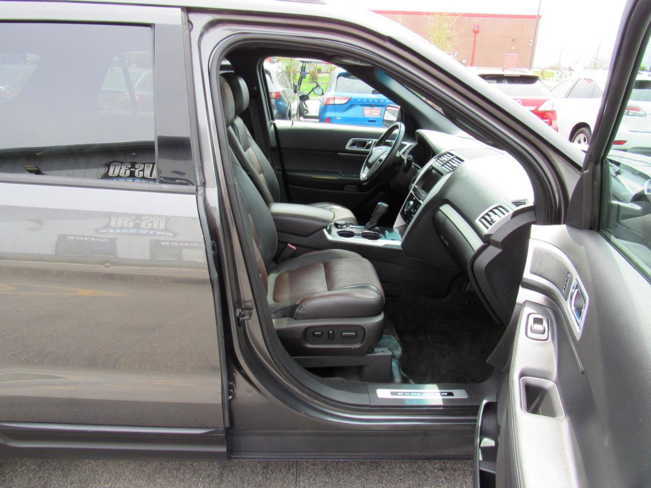 Used 2015 Ford Explorer Sport w/ Equipment Group 401A image 27