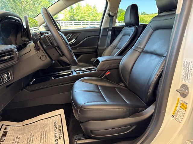 Used 2023 Lincoln Corsair AWD w/ Equipment Group 101A image 14
