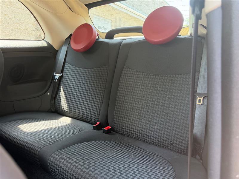 Used 2018 FIAT 500 Pop w/ Pop Cabrio Sport Package FWD image 18