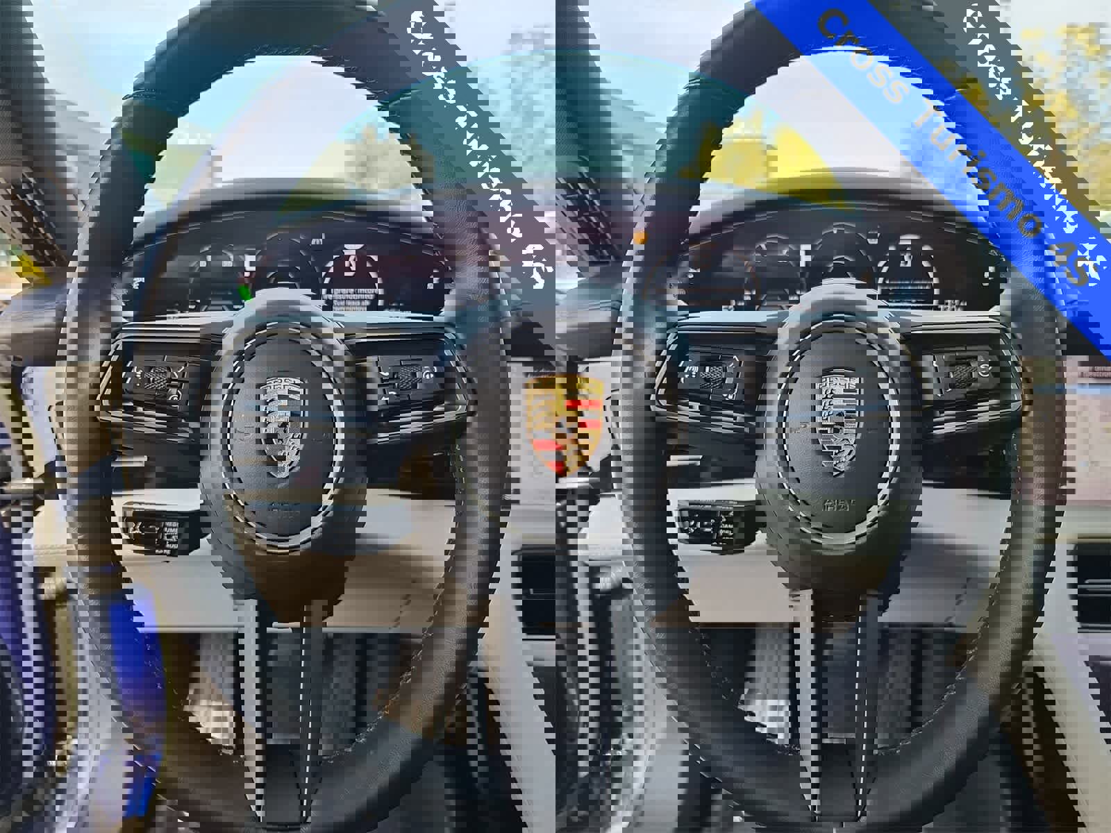 Used 2023 Porsche Taycan 4S image 18