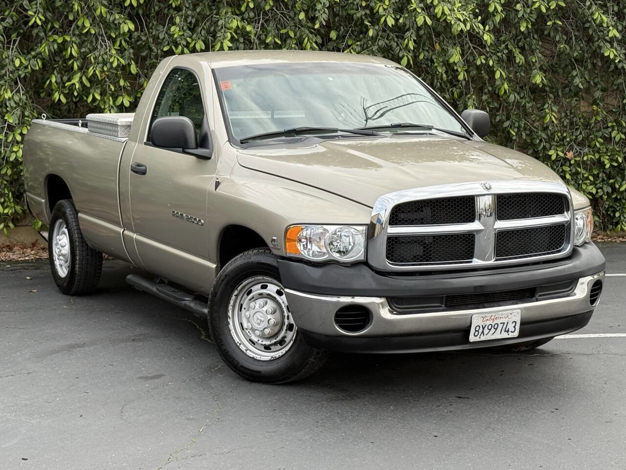 Used 2004 Dodge Ram 2500 Truck ST image 1