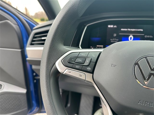 Used 2022 Volkswagen Jetta Sport image 23