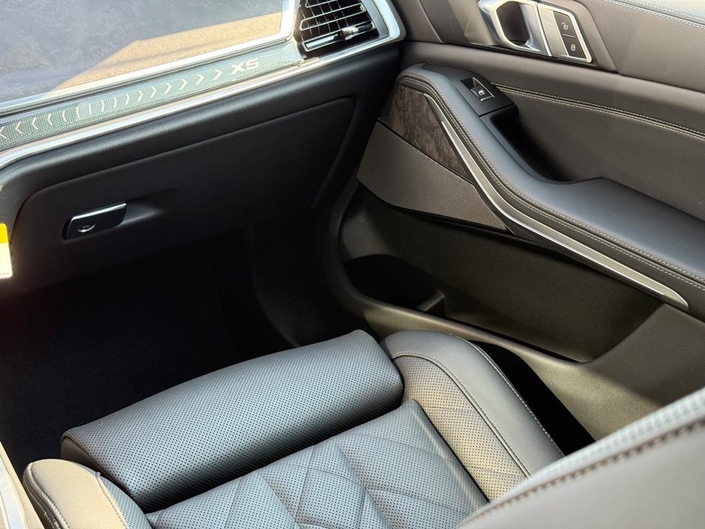 New 2026 BMW X5 xDrive40i AWD/4WD image 10