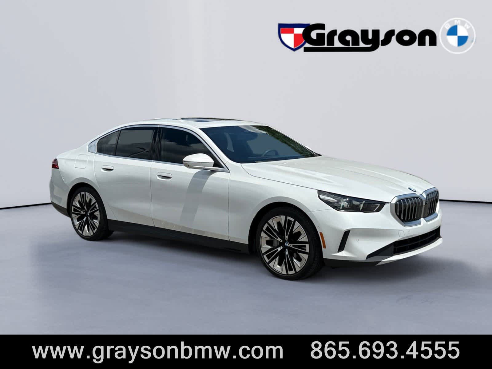 Used 2026 BMW 540i xDrive AWD/4WD image 1