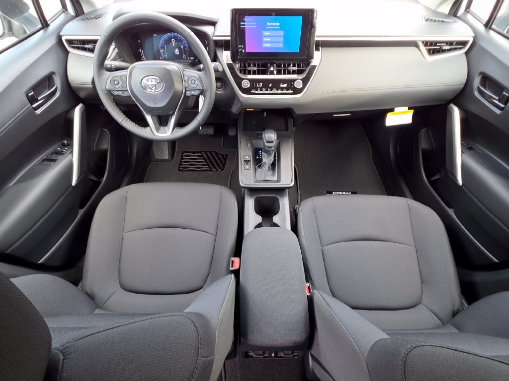 New 2026 Toyota Corolla Cross LE FWD image 4