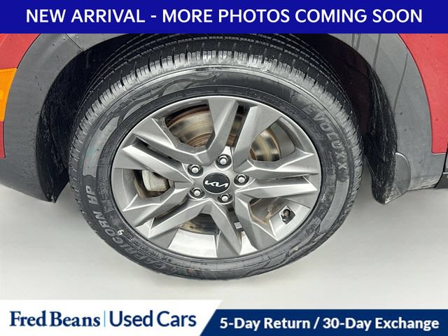 Used 2023 Kia Seltos S AWD/4WD image 38