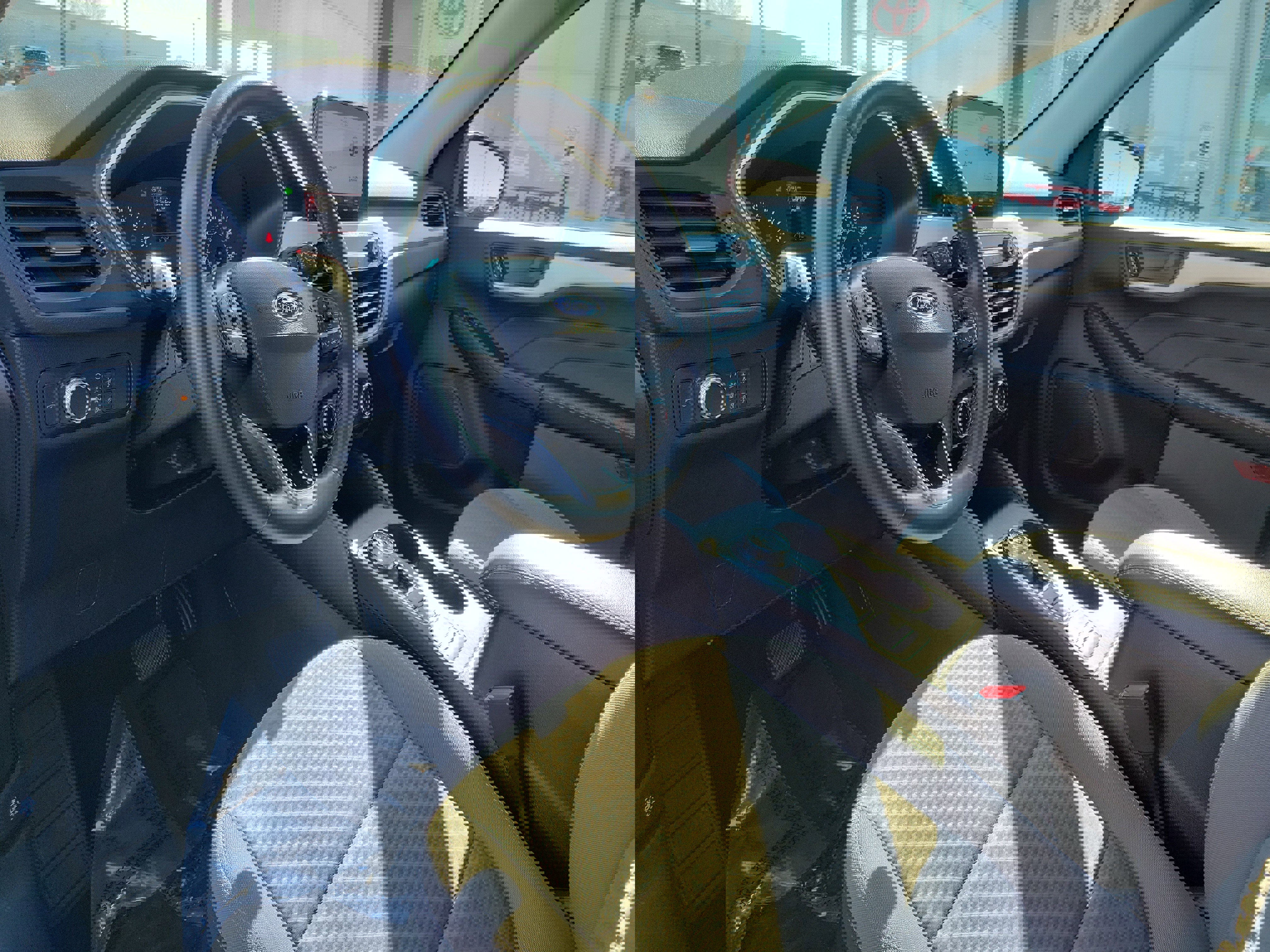 Used 2022 Ford Escape SE w/ Convenience Package image 19