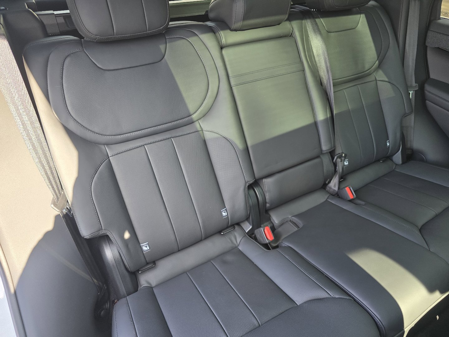 Certified 2024 Land Rover Range Rover Sport Dynamic SE image 35