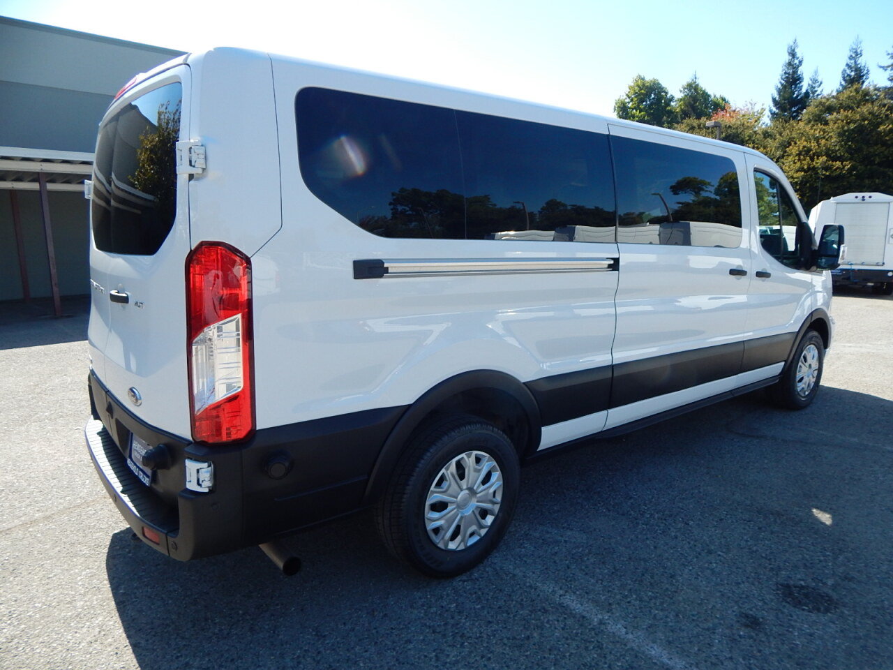 Used 2024 Ford Transit 350 XLT RWD image 8