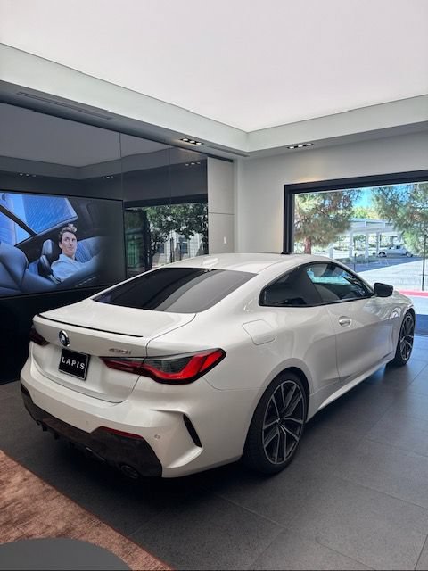 Used 2023 BMW 430i Coupe w/ M Sport Package RWD image 4