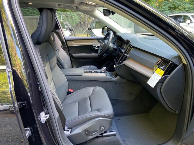 New 2026 Volvo XC90 B6 Plus image 18