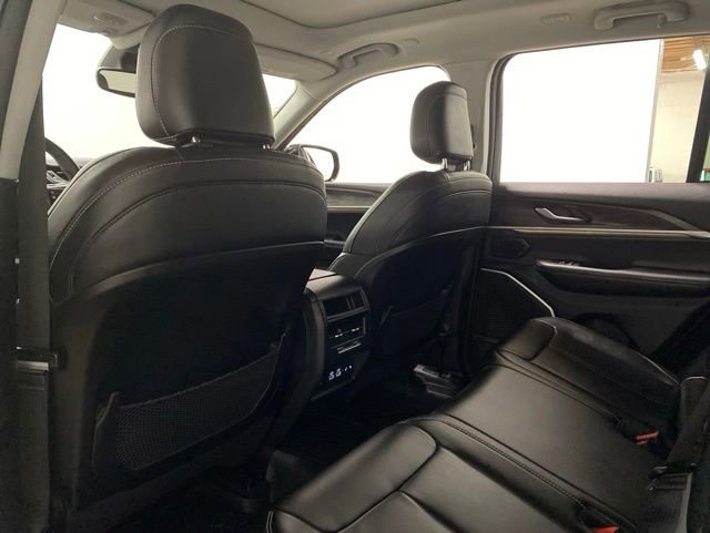 Used 2022 Jeep Grand Cherokee Limited 4xe AWD/4WD image 31