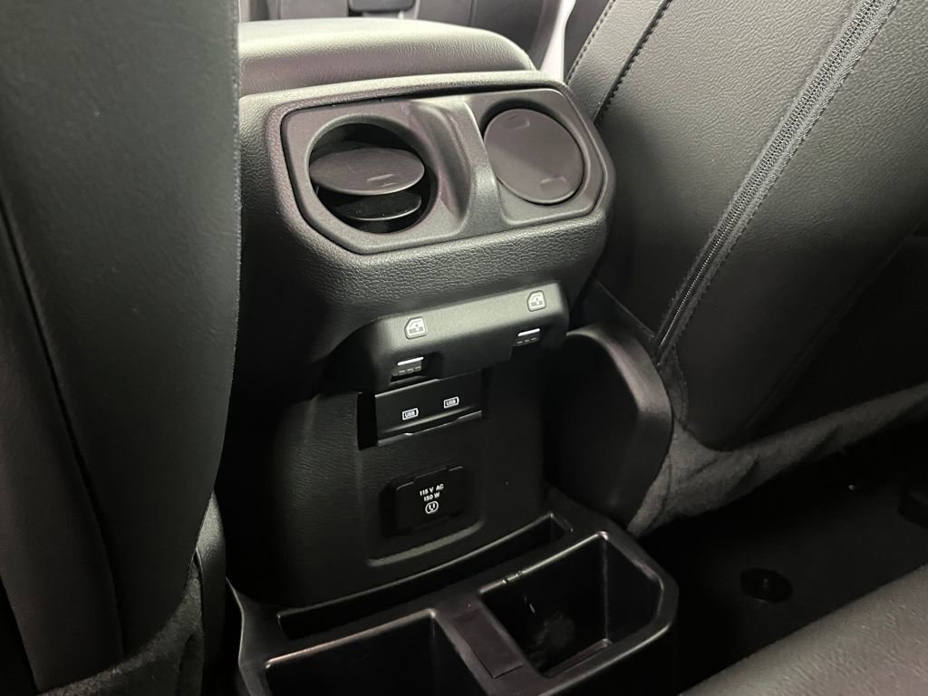 Used 2022 Jeep Wrangler Unlimited Sahara image 26