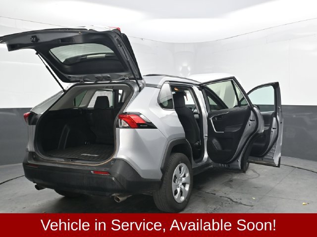 Used 2021 Toyota RAV4 LE AWD/4WD image 47