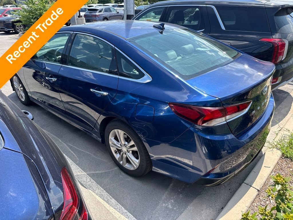 Used 2018 Hyundai Sonata Limited w/ Limited Ultimate Package 03 FWD image 4